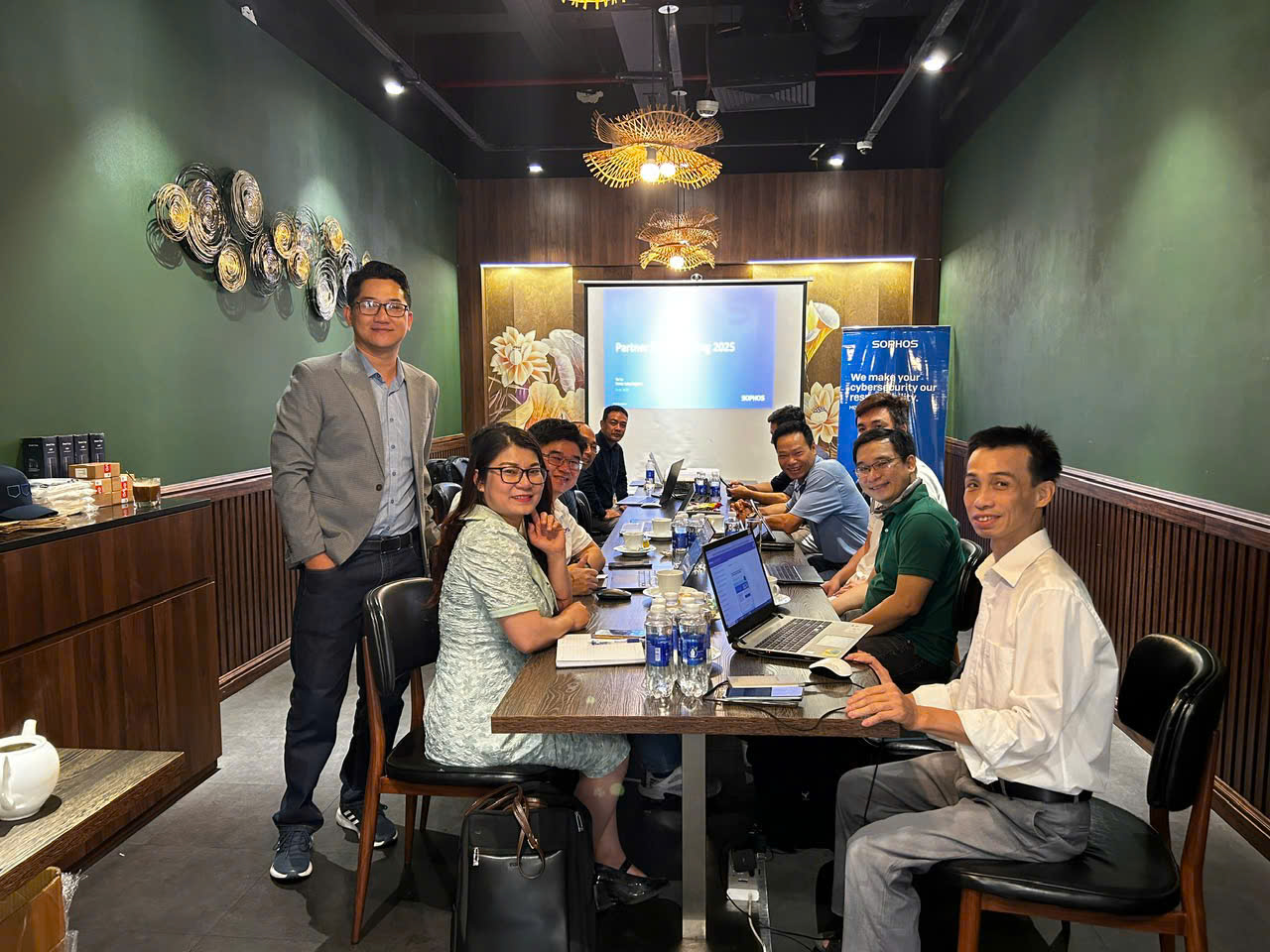 Đội ngũ Minh Tuấn Cyber Security - Partnership Sophos